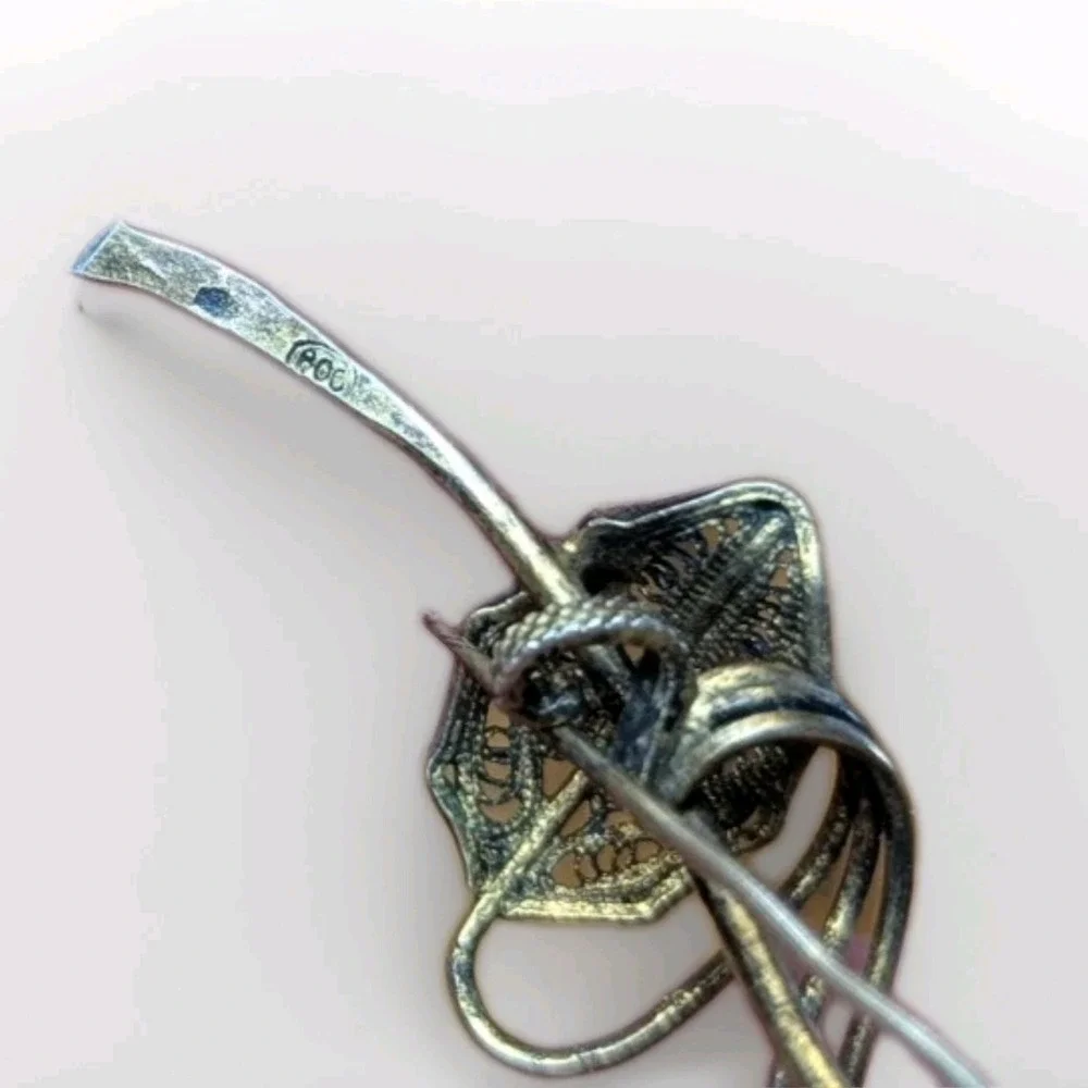 Vintage 800 Silver Ornate Intricate Filigree Enameled Leaves‎ Flower Brooch Pin
